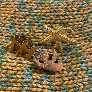 Gold Tone Brooch Set